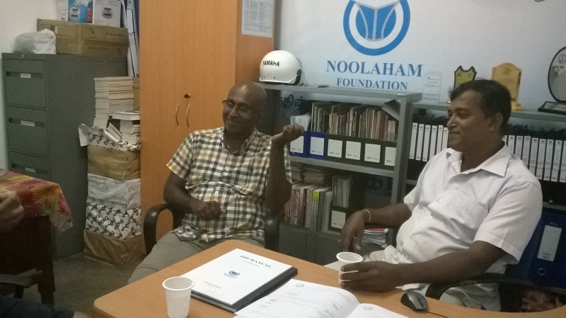 File:Discussion with Dr. Thavam Thampipillai2.jpg
